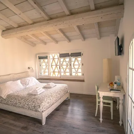 La Magnolia Bed & Breakfast